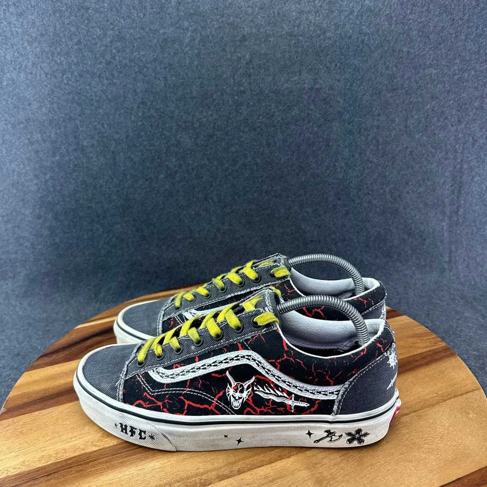 Vans x Stranger Things Old Skool Hellfire Club Sneakers Mens 9 Black Red 500714